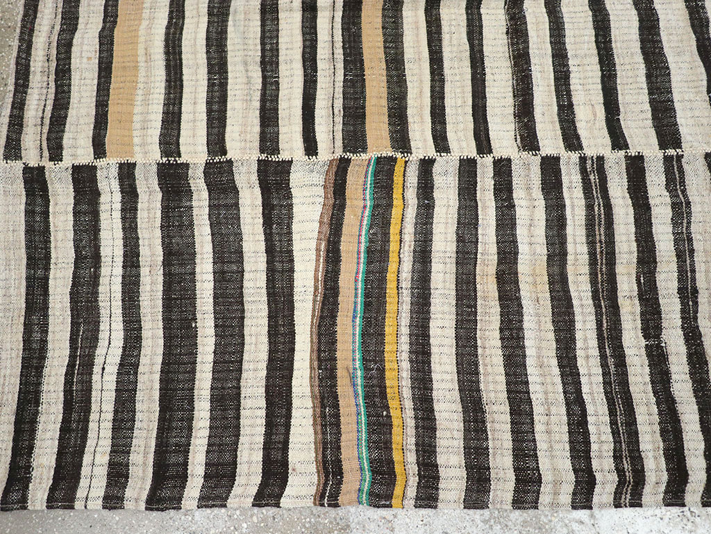 Vintage Persian Flatweave Kilim Accent Rug, No.25843 - Gsblank