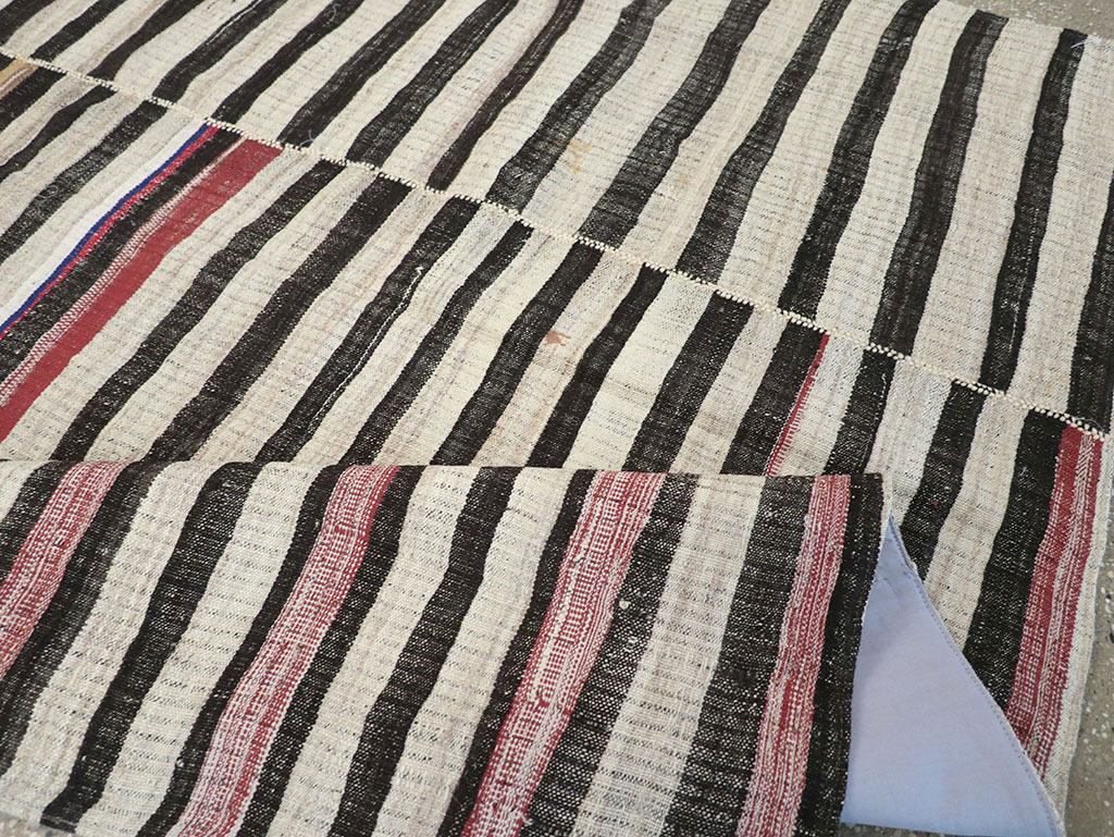 Vintage Persian Flatweave Kilim Accent Rug, No.25843 - Gsblank