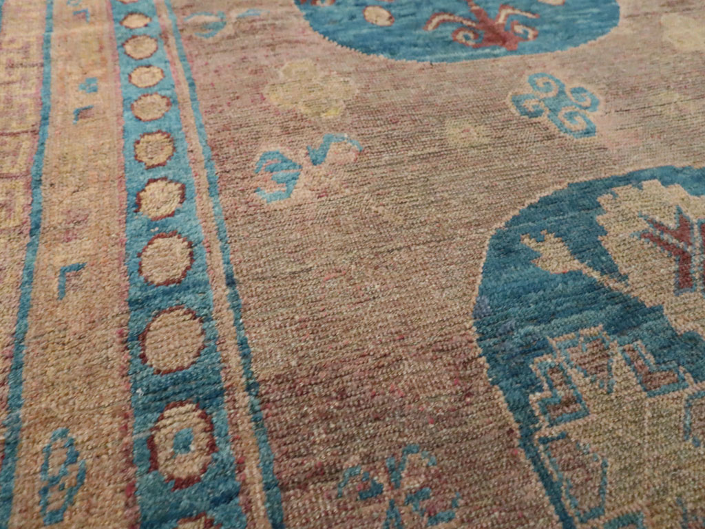 Antique East Turkestan Khotan Accent Rug, No.25862 - Gsblank