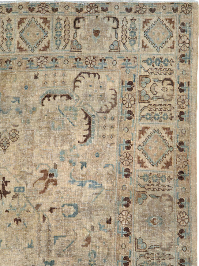 Vintage Persian Tabriz Accent Carpet, No.25867 - Gsblank