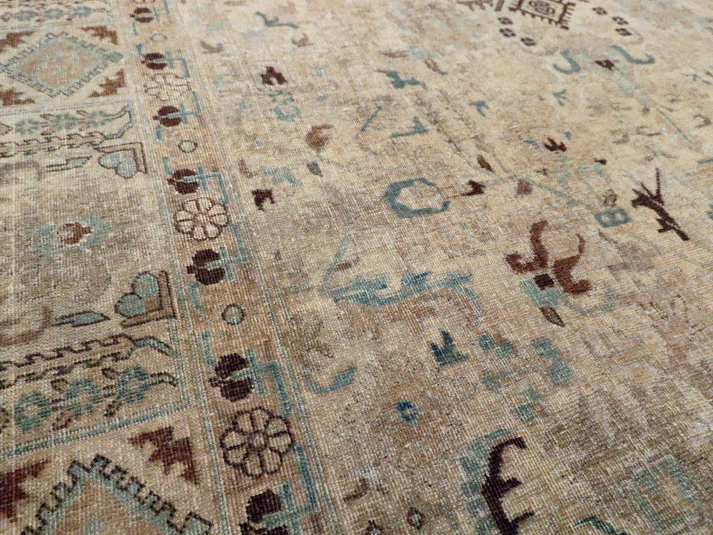 Vintage Persian Tabriz Accent Carpet, No.25867 - Gsblank