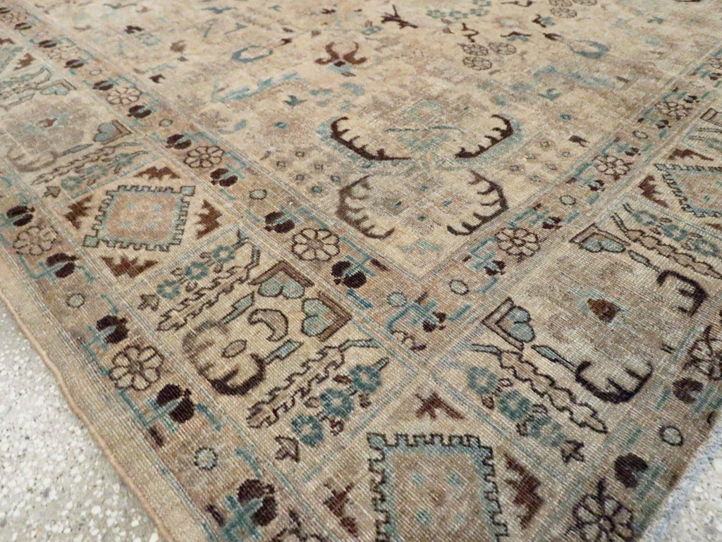 Vintage Persian Tabriz Accent Carpet, No.25867 - Gsblank