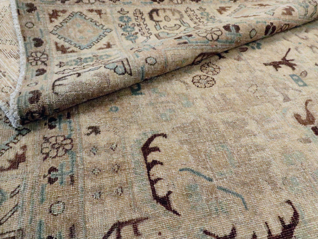 Vintage Persian Tabriz Accent Carpet, No.25867 - Gsblank