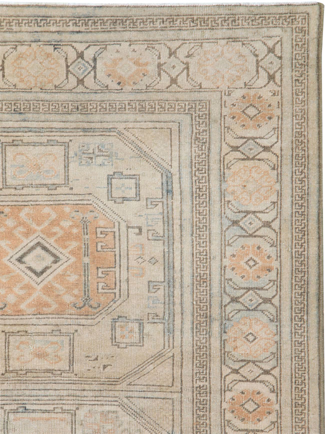 Antique Persian Tabriz Throw Rug, No.25869 - Gsblank