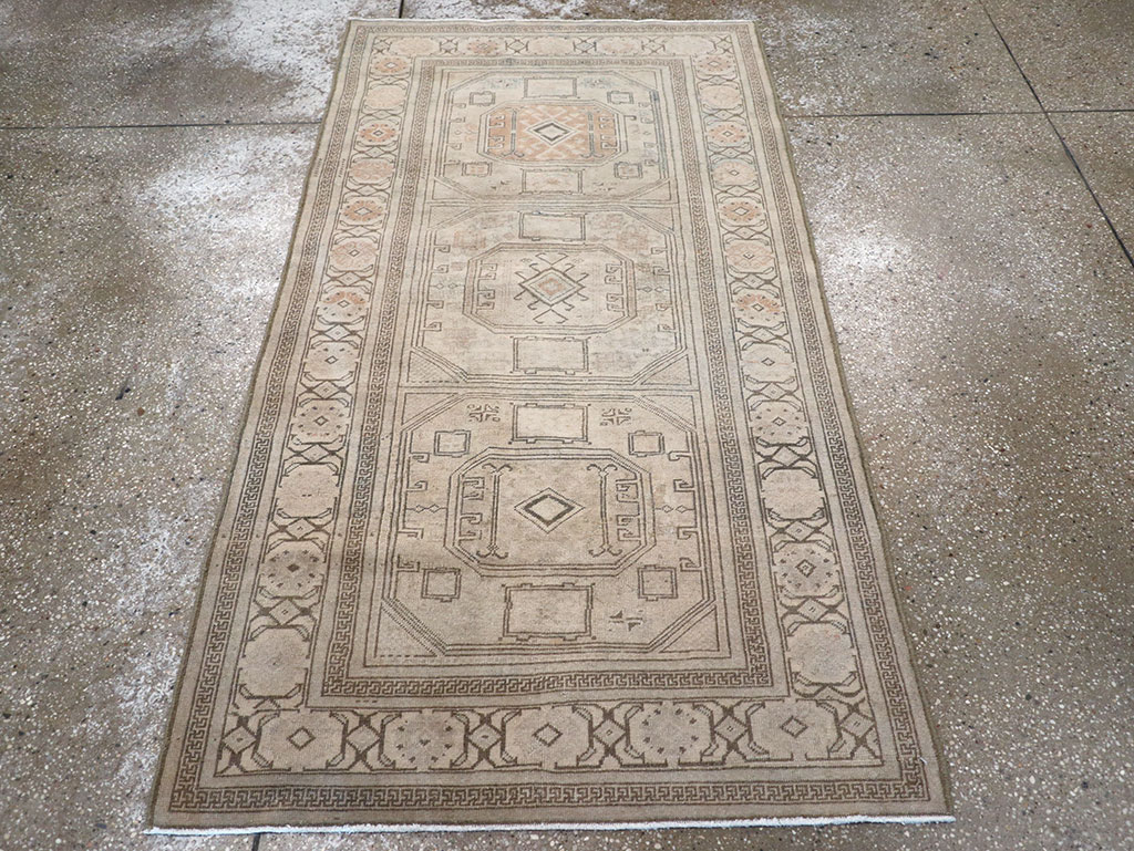 Antique Persian Tabriz Throw Rug, No.25869 - Gsblank