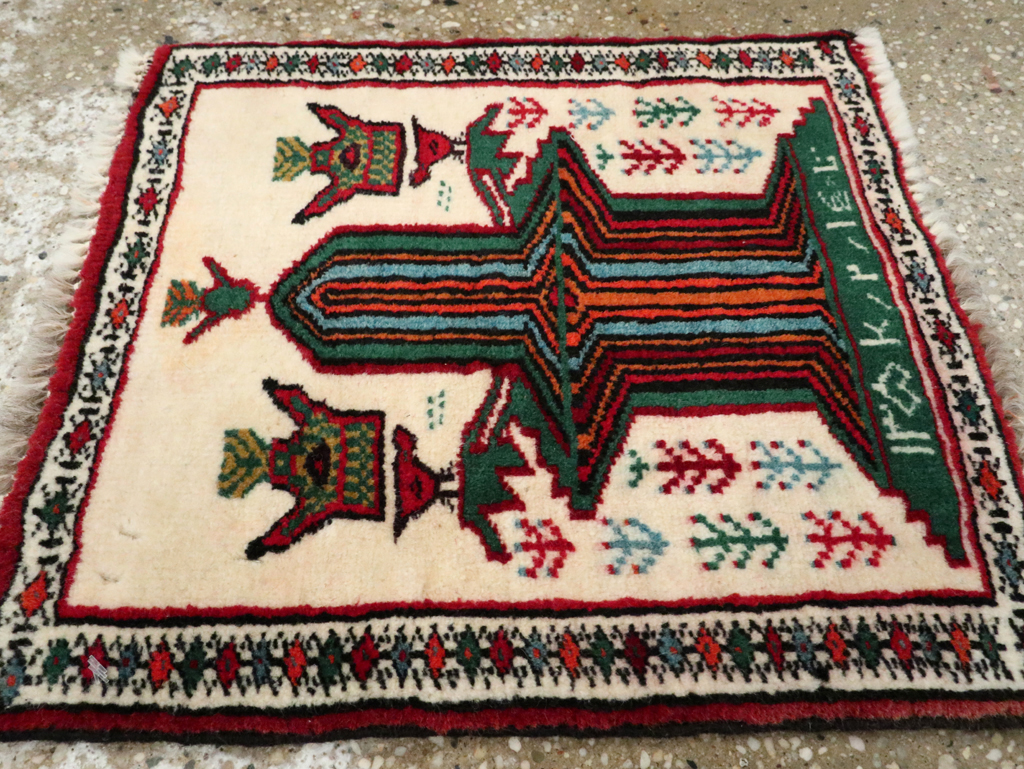 Vintage Persian Pictorial Baluch rug, No.25887 - Gsblank