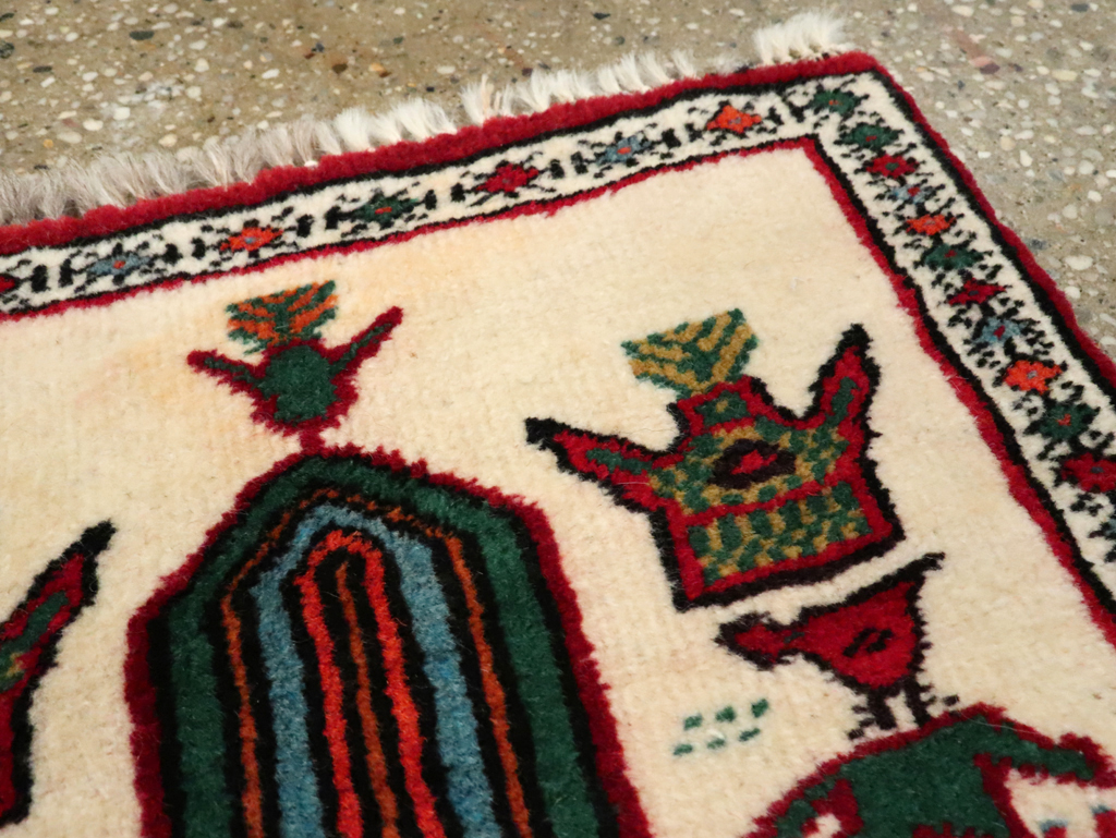Vintage Persian Pictorial Baluch rug, No.25887 - Gsblank