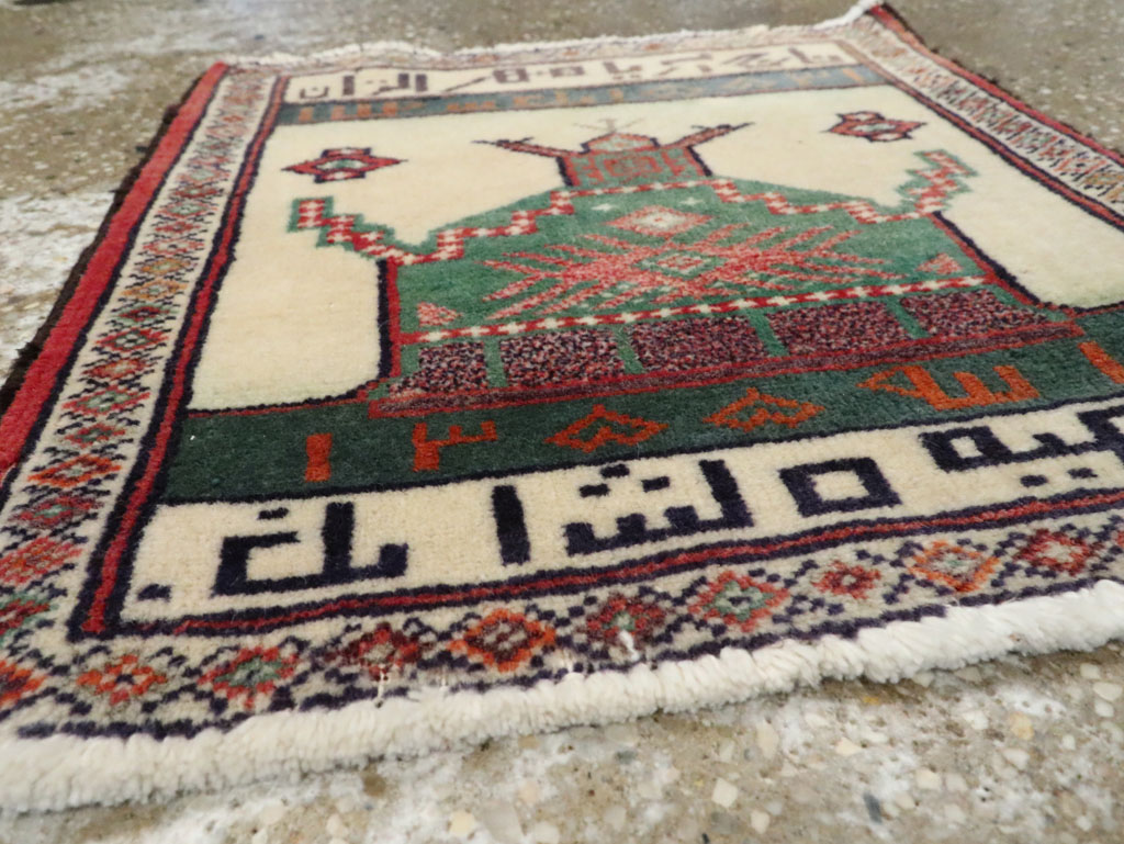 Vintage Persian Pictorial Baluch Rug, No.25888 - Gsblank