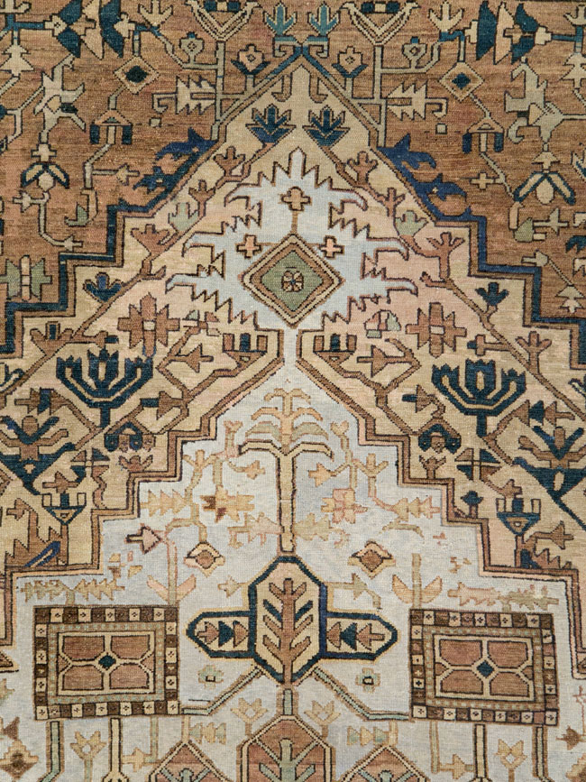 Antique Persian Heriz Carpet, No.25894 - Gsblank