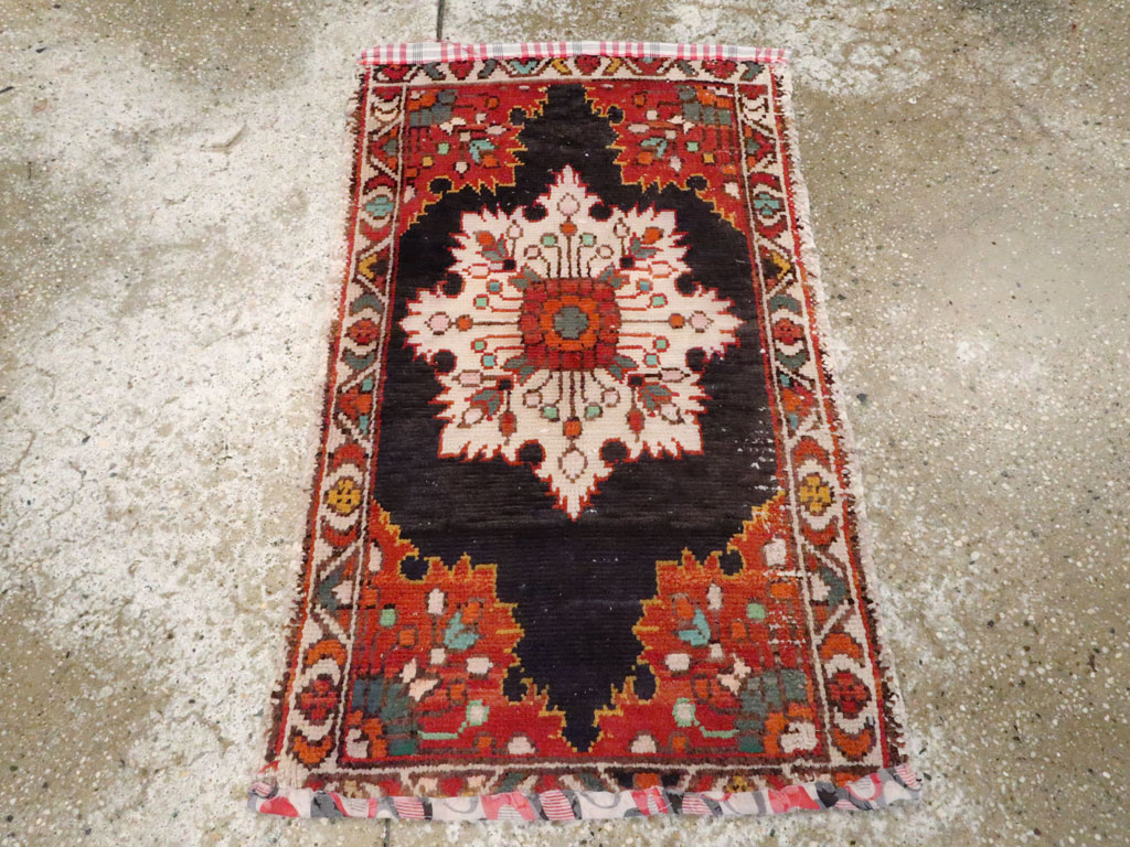 Vintage Persian Hamadan Rug, No.25927 - Gsblank