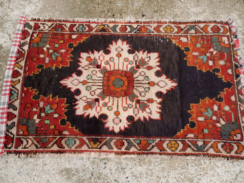 Vintage Persian Hamadan Rug, No.25927 - Gsblank