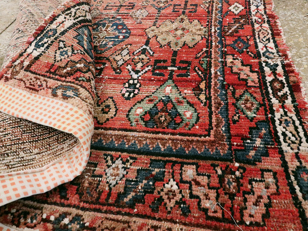 Vintage Persian Hamadan Distressed Rug, No.25928 - Gsblank