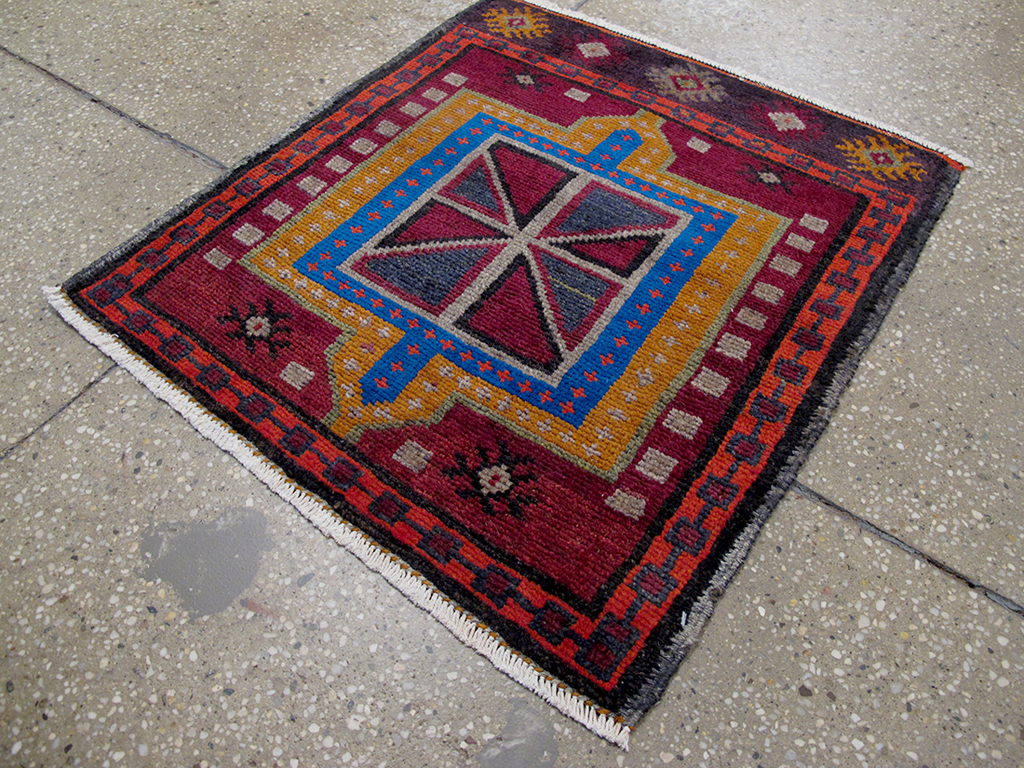 Vintage Persian Hamadan Rug, No.25931 - Gsblank
