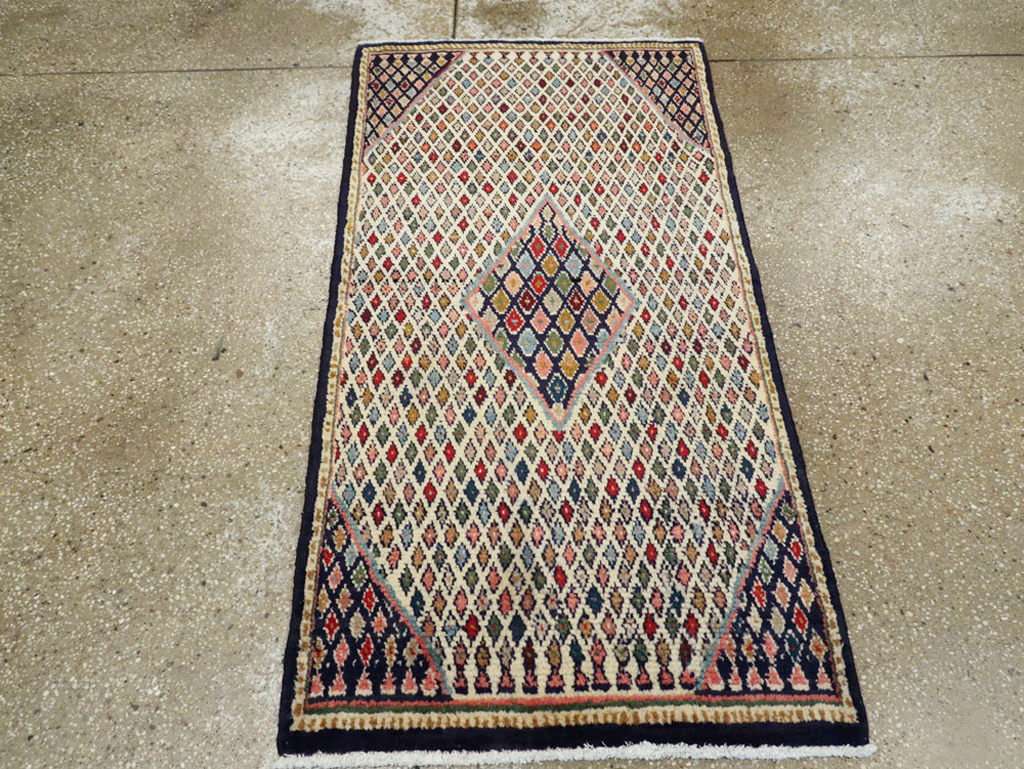 Vintage Persian Hamadan Rug, No.25932 - Gsblank