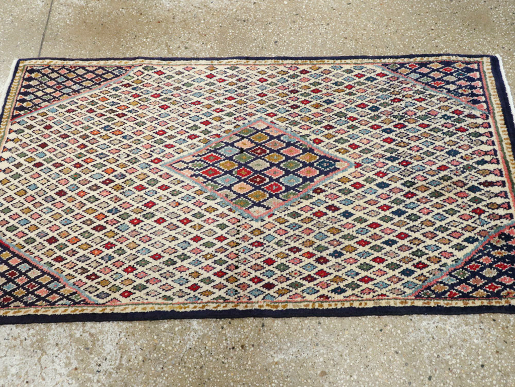 Vintage Persian Hamadan Rug, No.25932 - Gsblank