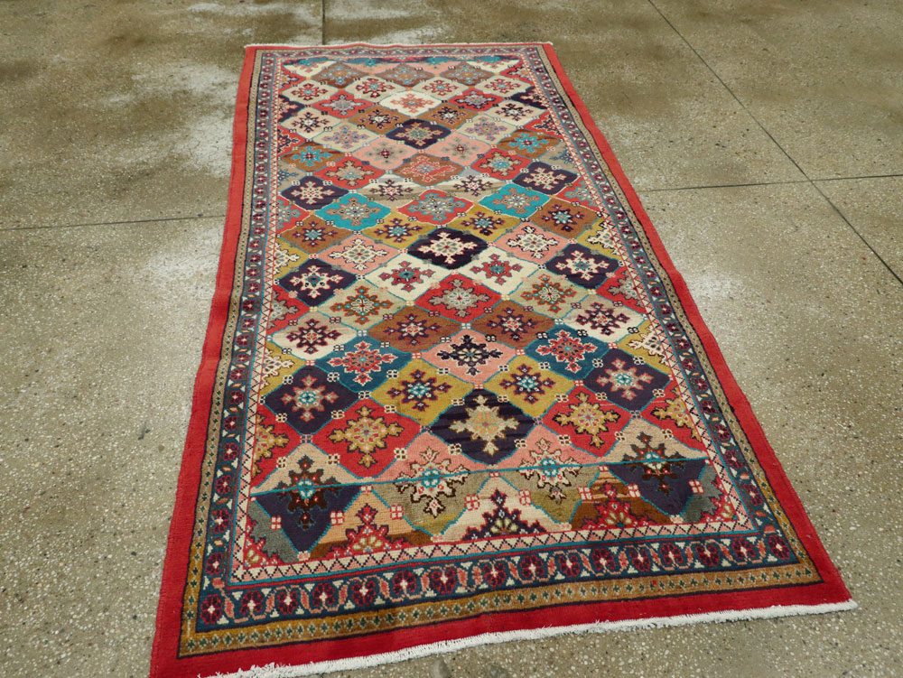 Vintage Persian Mahal Rug, No.25954 - Gsblank