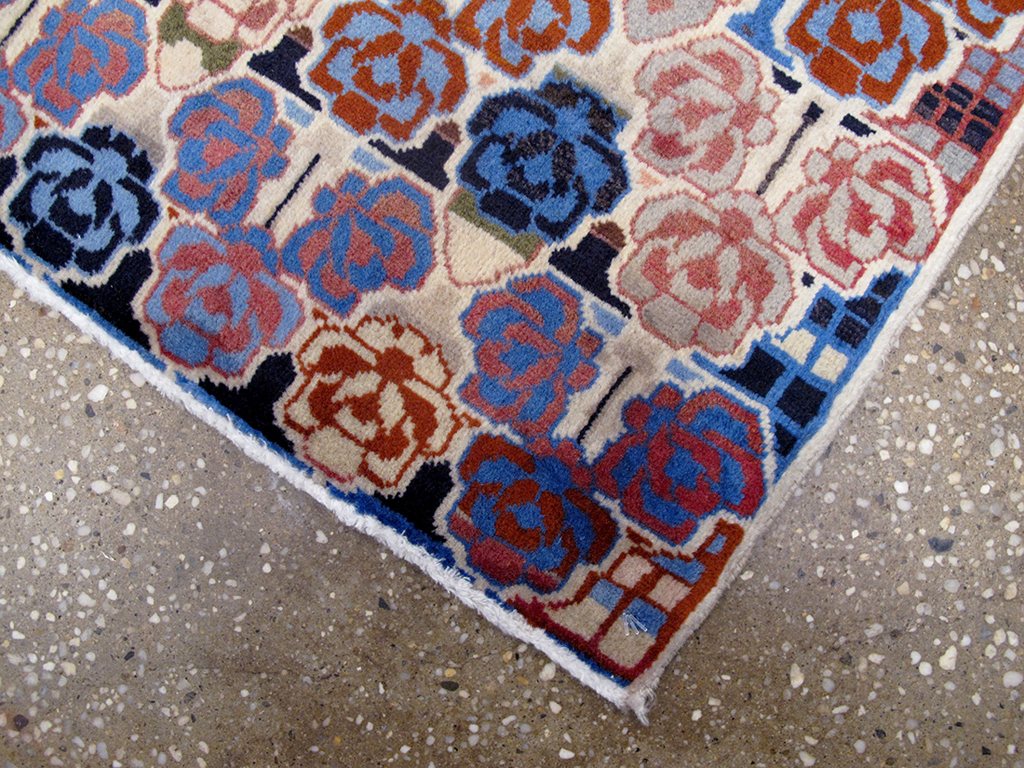 Vintage Persian Tabriz Rug, No.25972 - Gsblank