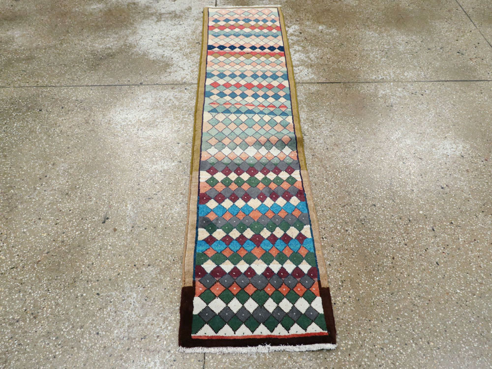 Vintage Persian Mahal Runner, No.25976 - Gsblank