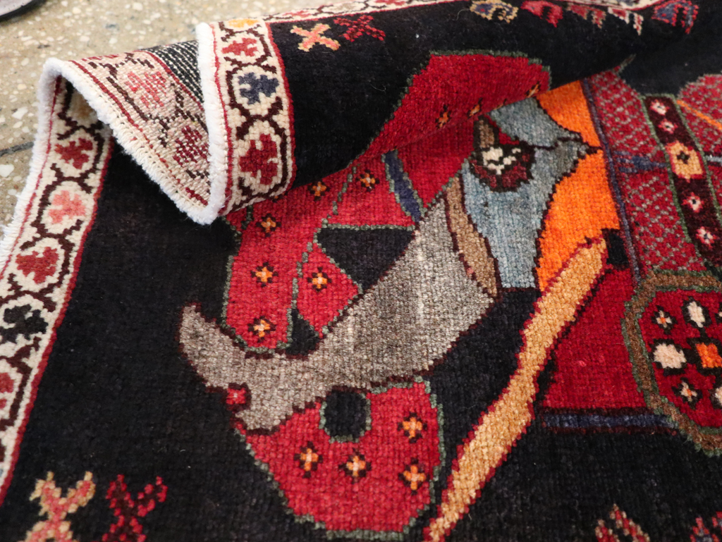 Vintage Persian Pictorial Hamadan Rug, No.25979 - Gsblank