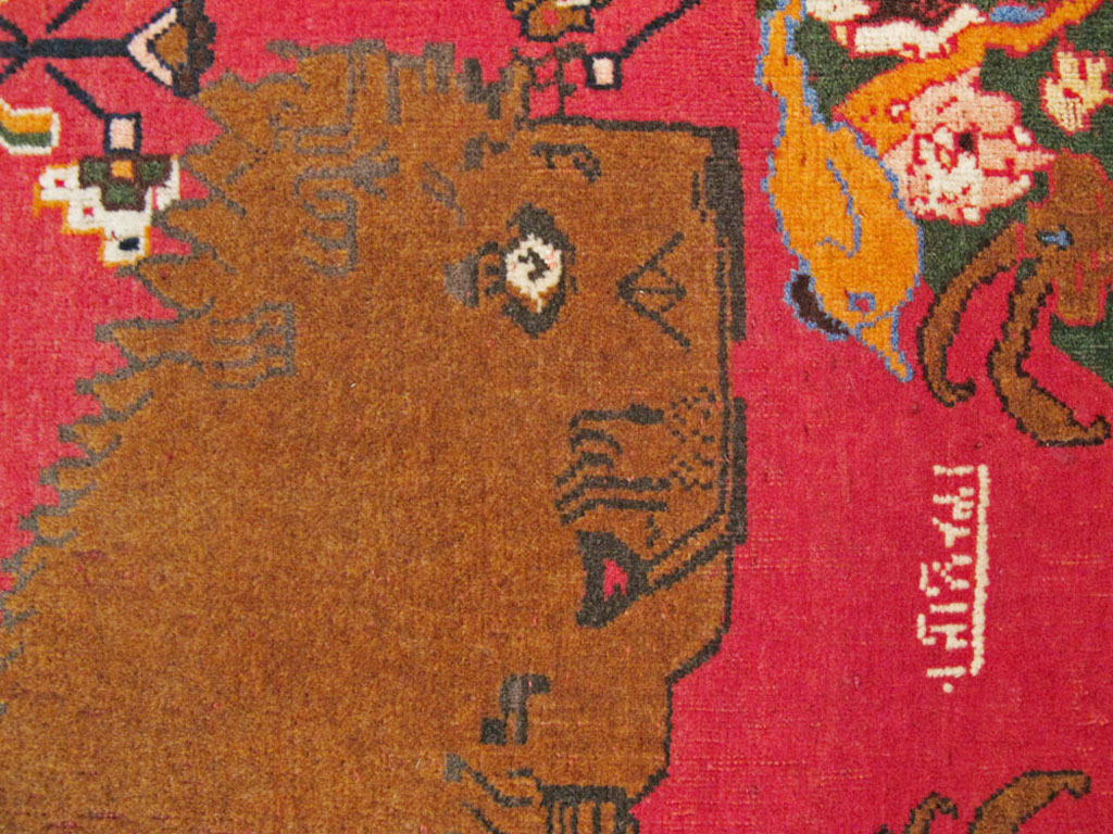 Vintage Persian Pictorial Shiraz Rug, No.25985 - Gsblank