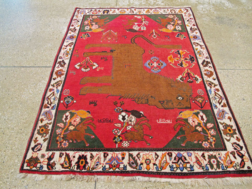 Vintage Persian Pictorial Shiraz Rug, No.25985 - Gsblank