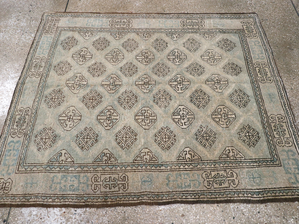 Vintage Persian Kurd Square Accent Rug, No.26008 - Gsblank