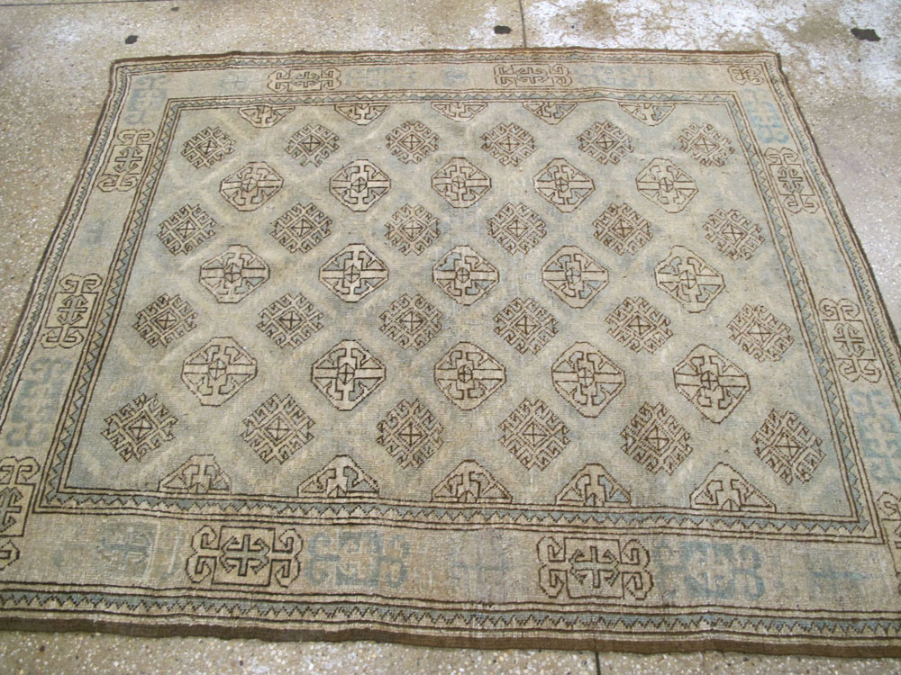 Vintage Persian Kurd Square Accent Rug, No.26008 - Gsblank
