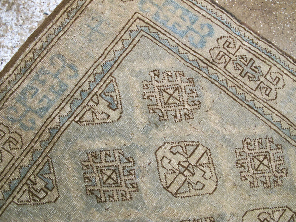 Vintage Persian Kurd Square Accent Rug, No.26008 - Gsblank