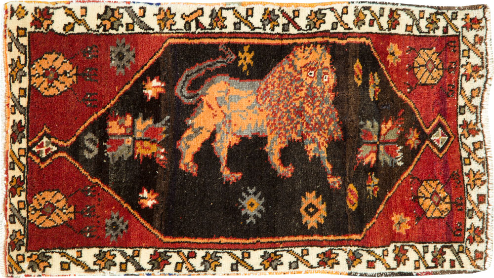 Vintage Turkish Anatolian Pictorial Throw Rug, No.26011 - Gsblank