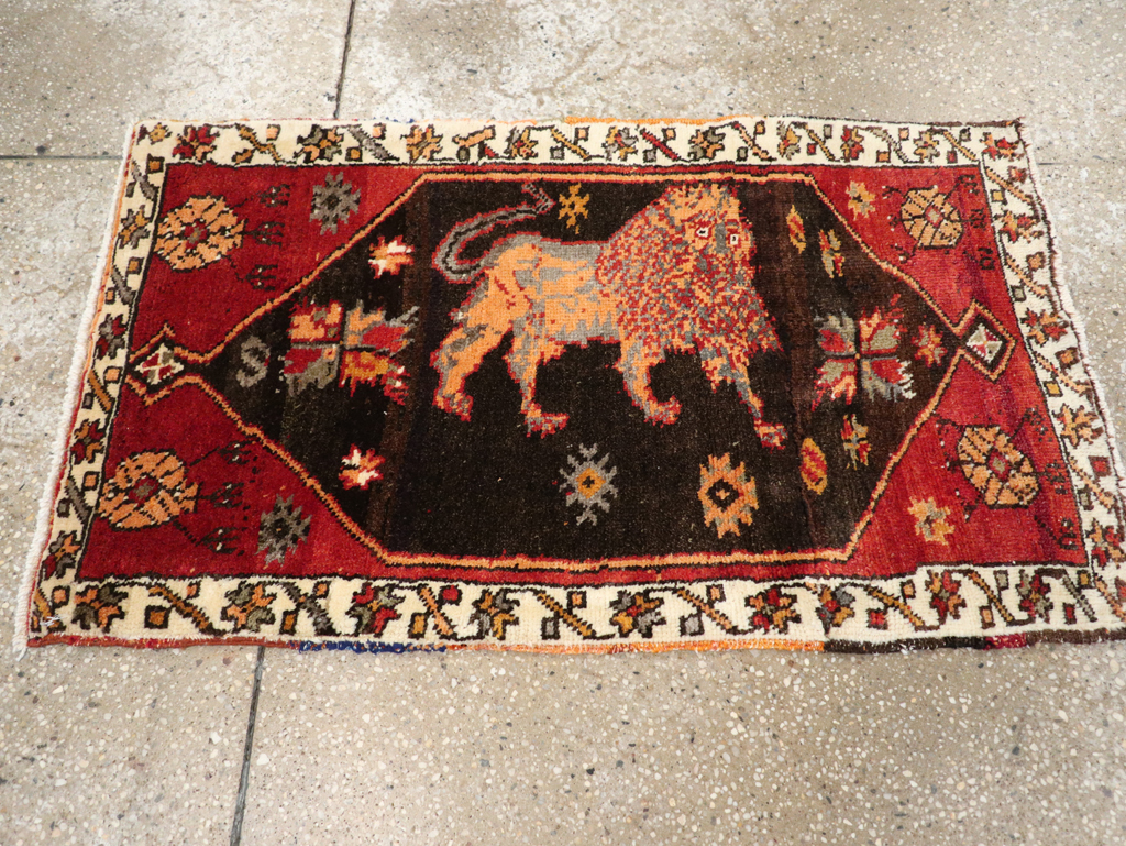 Vintage Turkish Anatolian Pictorial Throw Rug, No.26011 - Gsblank