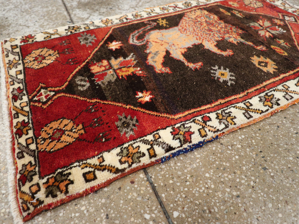 Vintage Turkish Anatolian Pictorial Throw Rug, No.26011 - Gsblank