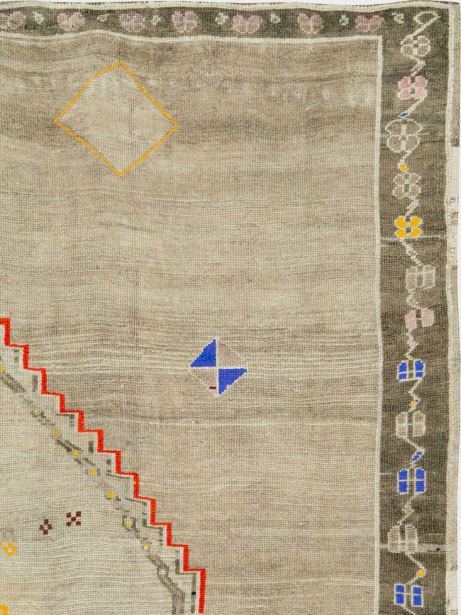 Vintage Turkish Anatolian Carpet, No.26017 - Gsblank