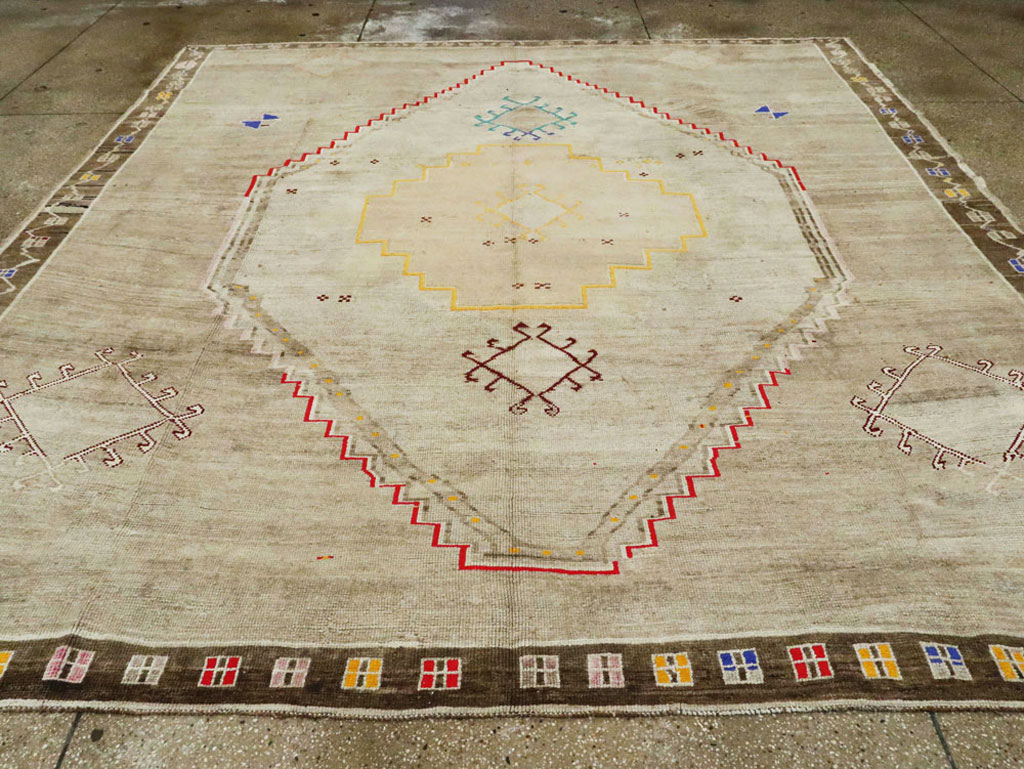 Vintage Turkish Anatolian Carpet, No.26017 - Gsblank