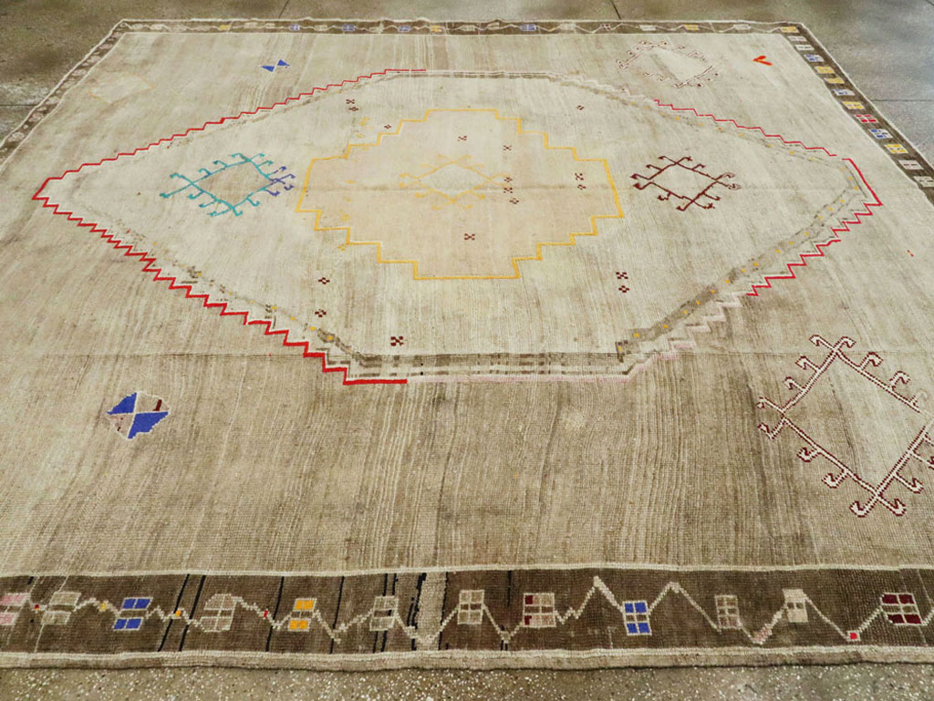 Vintage Turkish Anatolian Carpet, No.26017 - Gsblank