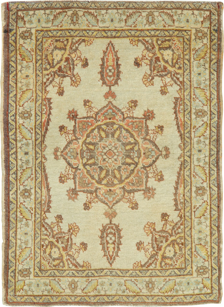 Antique Persian Tabriz Throw Rug, No.26020 - Gsblank