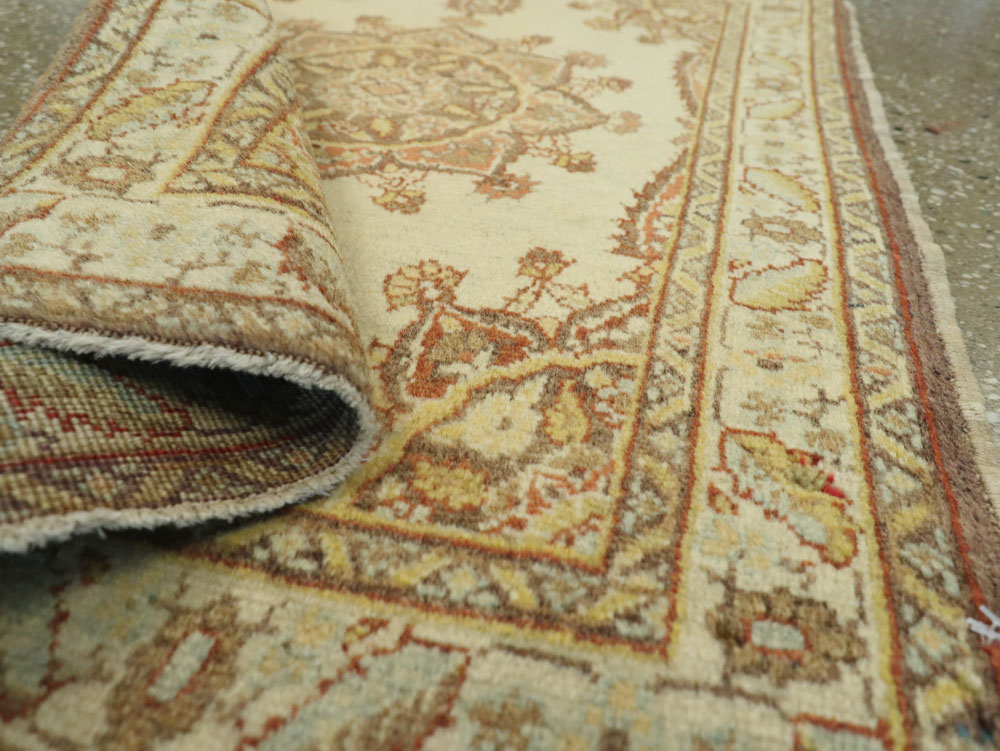 Antique Persian Tabriz Throw Rug, No.26020 - Gsblank