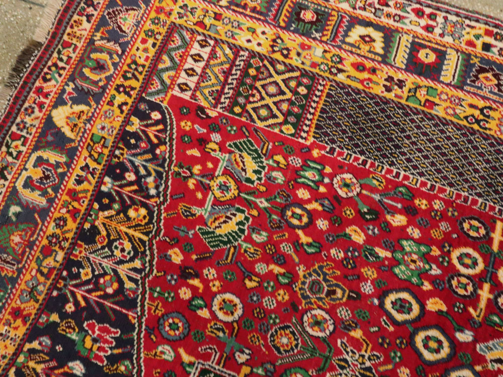 Vintage Persian Shiraz Rug, No.26023 - Gsblank