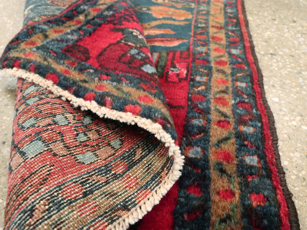 Vintage Persian Lilihan Pictorial Rug, No.26029 - Gsblank