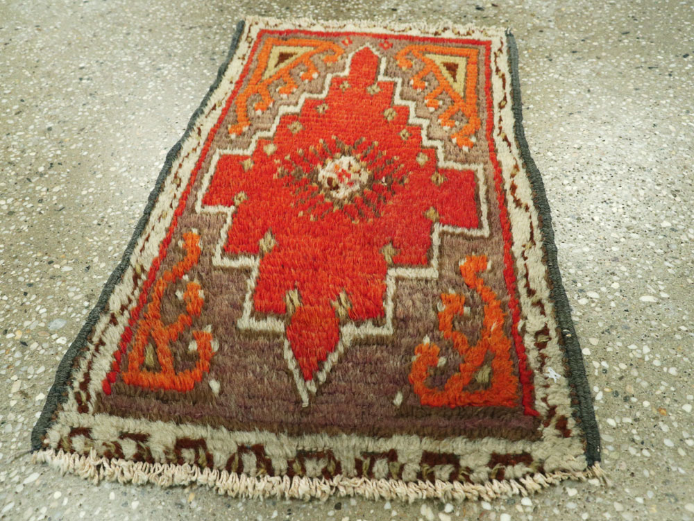 Vintage Turkish Anatolian Throw Rug, No.26032 - Gsblank