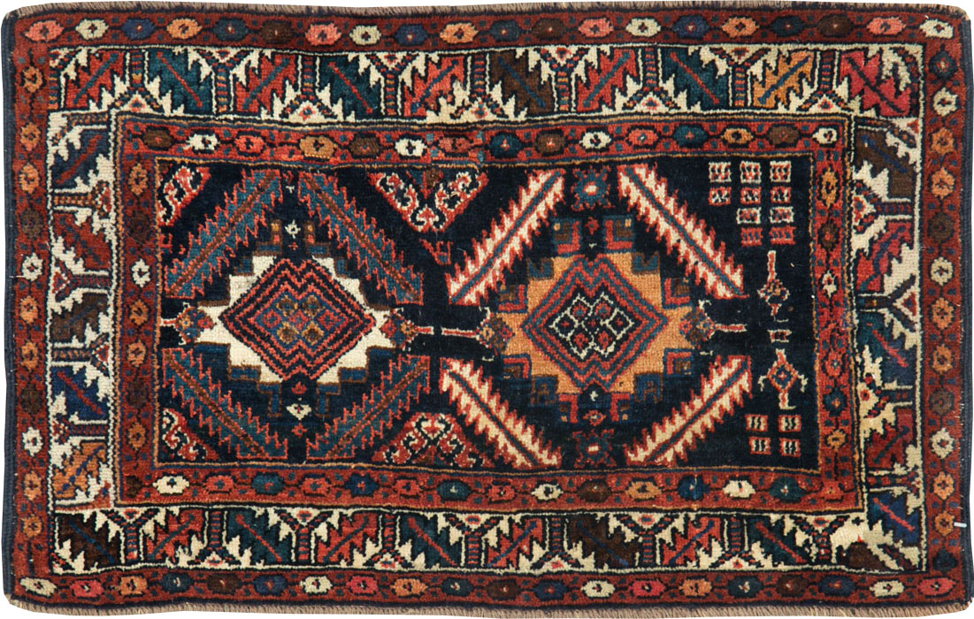 Antique Persian Veramin Rug, No.26035 - Gsblank
