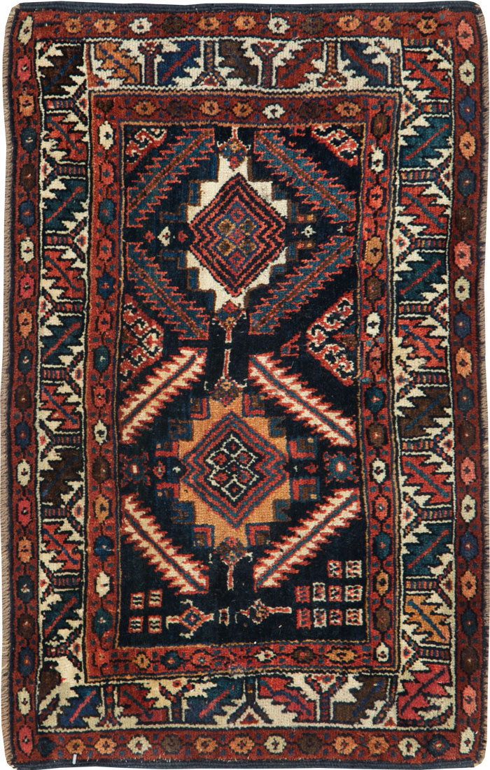 Antique Persian Veramin Rug, No.26035 - Gsblank