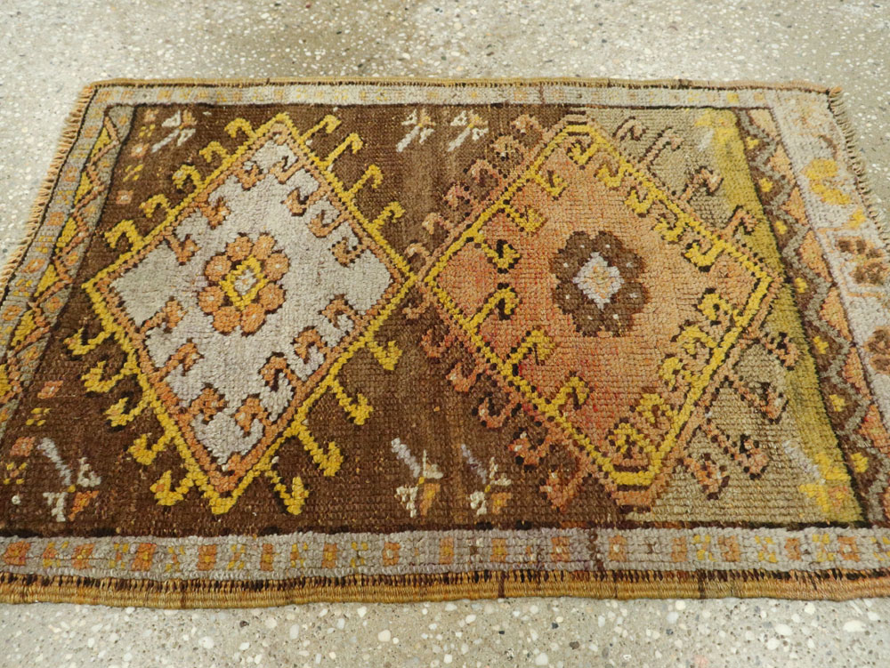 Vintage Turkish Anatolian Throw Rug, No.26036 - Gsblank
