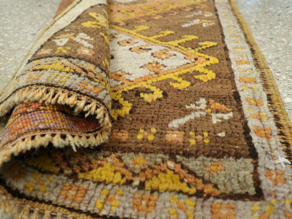 Vintage Turkish Anatolian Throw Rug, No.26036 - Gsblank