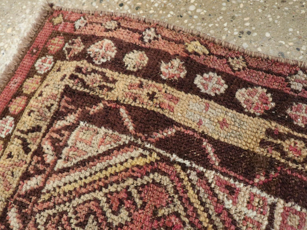 Vintage Turkish Anatolian Throw Rug, No.26037 - Gsblank