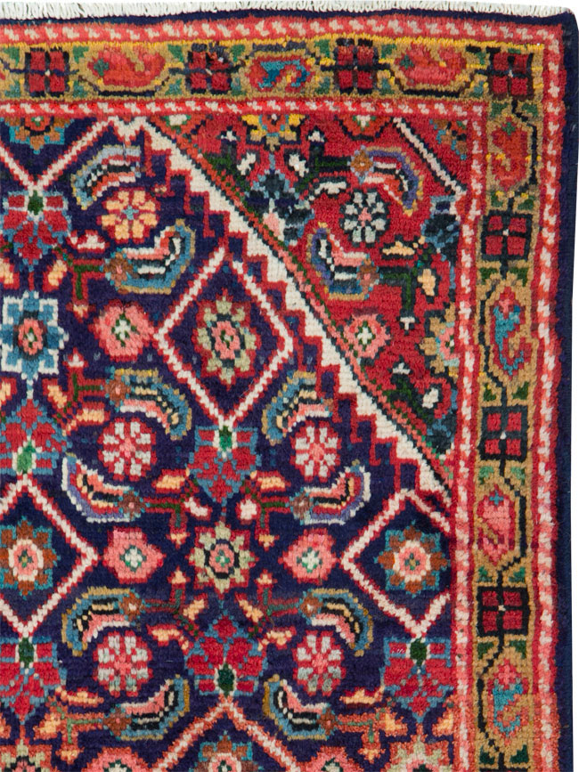 Vintage Persian Mahal Runner, No.26130 - Gsblank