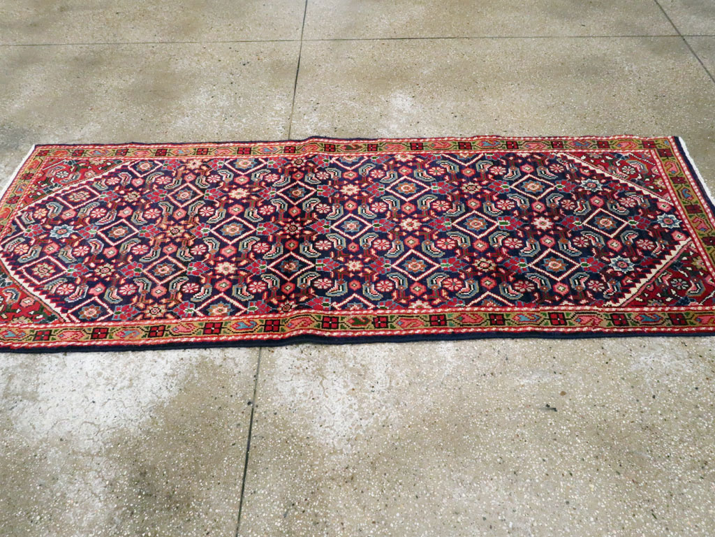 Vintage Persian Mahal Runner, No.26130 - Gsblank