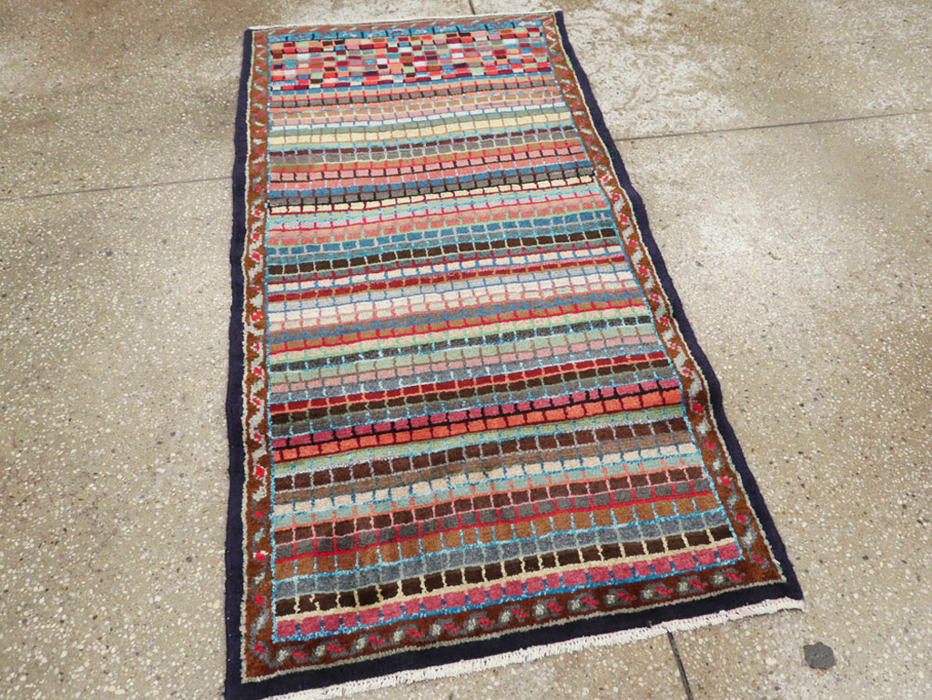 Vintage Persian Mahal Rug, No.26181 - Gsblank