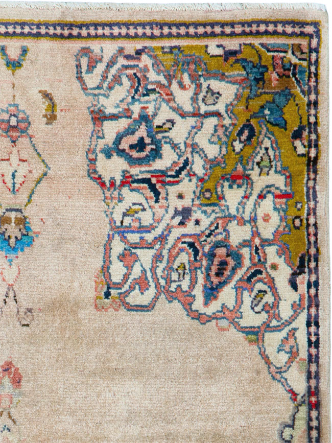 Vintage Persian Sarouk Rug, No.26182 - Gsblank