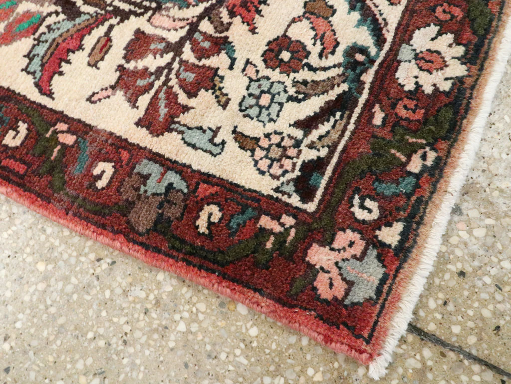 Vintage Persian Hamadan Pictorial Throw Rug, No.26220 - Gsblank