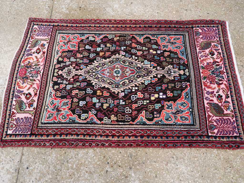 Vintage Persian Hamadan Rug, No.26224 - Gsblank